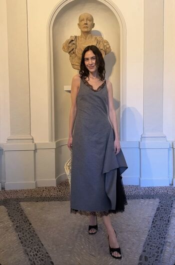 Full leaked Alexa chung page private photo