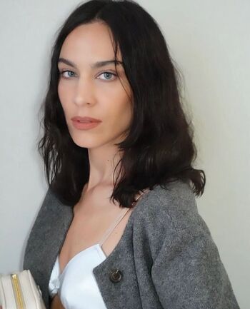 Full leaked Alexa chung private photo
