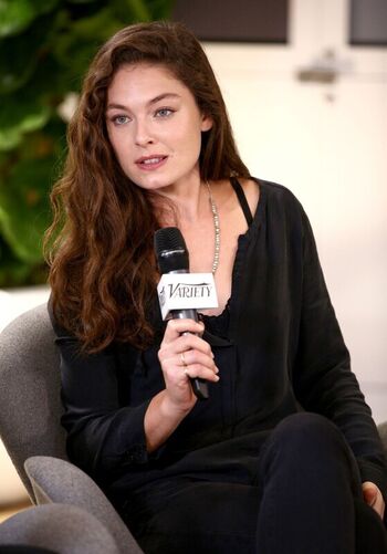 Full leaked Alexa davalos private photo