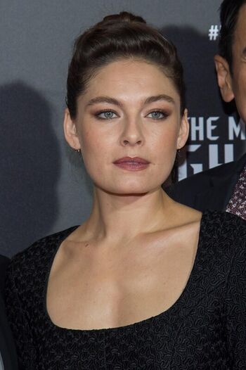 Full leaked Alexa davalos private photo