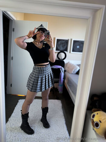 Full leaked Alexa pond page private onlyfans photo