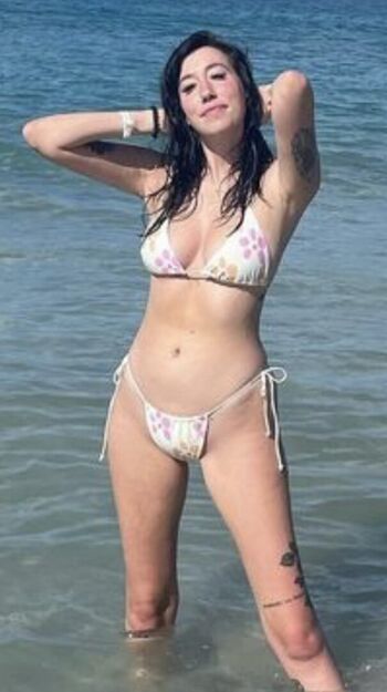 Full leaked Alexaanne private photo