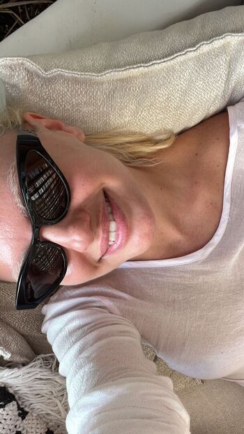 Full leaked Alexandra stan private photo