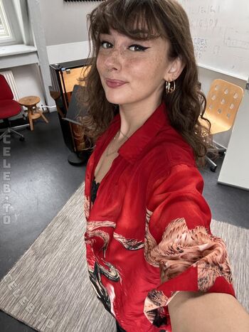 Full leaked Alexia burns private photo