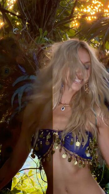 Full leaked Alexis ren  page private onlyfans photo