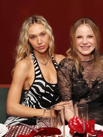 Full leaked Alexis ren  page private onlyfans photo