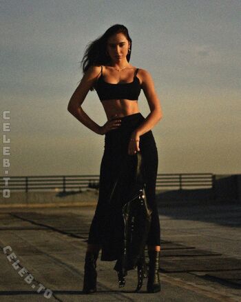 Full leaked Alexis ren private photo