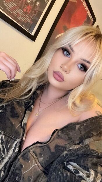 Full leaked Alexis whitford private photo