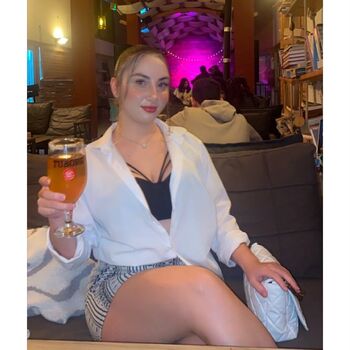 Full leaked Aleyynaa demiir private onlyfans photo