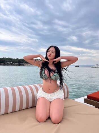 Full leaked Aleyyyhel private photo