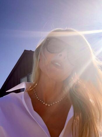 Full leaked Ali larter private photo