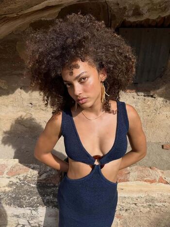 Full leaked Aliana king page private onlyfans photo