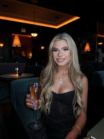 Full leaked Alibites page private photo