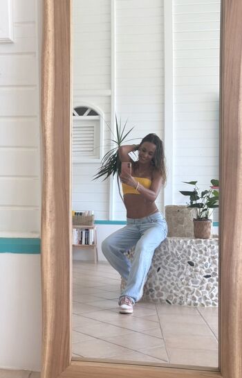 Full leaked Alice belaidi private photo