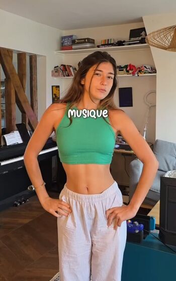 Full leaked Alice brunswick private photo