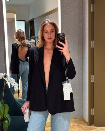 Full leaked Alice clement private photo