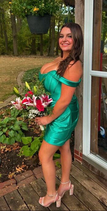 Full leaked Alice m page private onlyfans photo