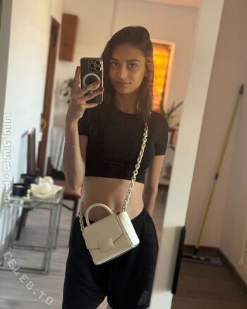 Full leaked Aliceerae page private onlyfans photo