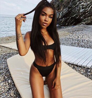 Alicia Awa