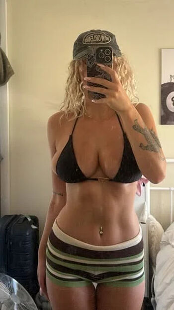 Full leaked Alicia burns private onlyfans photo