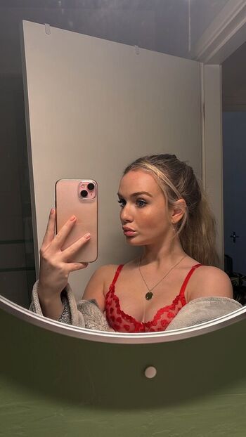 Full leaked Aliciaarwen private photo