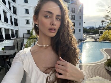 Full leaked Aliciamellow private onlyfans photo