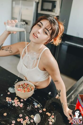 Full leaked Aliese  page private onlyfans photo