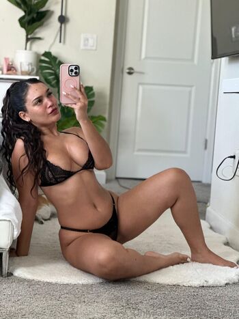 Full leaked Alina belle page private onlyfans photo