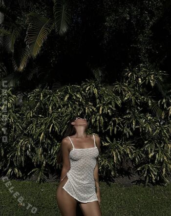 Full leaked Alina garage page private photo