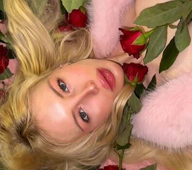 Full leaked Alina mayer page private onlyfans photo