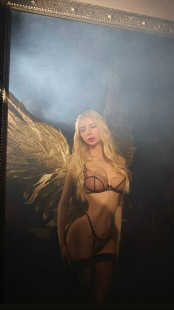 Full leaked Alina mayer page private onlyfans photo