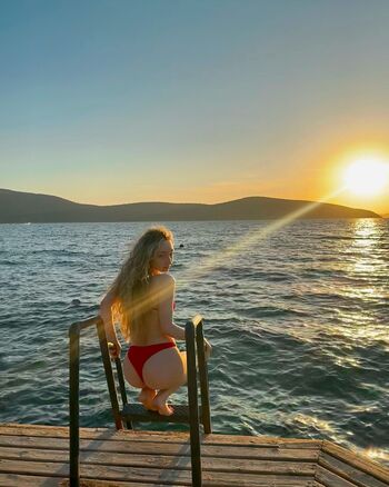 Alina Zeynep