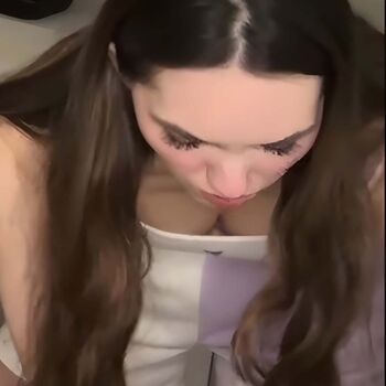 Full leaked Alinaavii private onlyfans photo