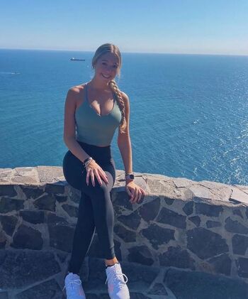 Full leaked Alinafernandez page private onlyfans photo