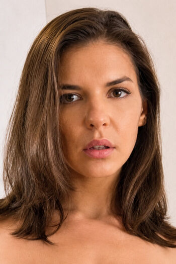 Full leaked Alinahenessy private photo