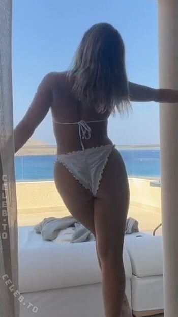 Full leaked Alinamour page private photo