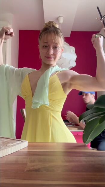 Full leaked Aline dessine private photo