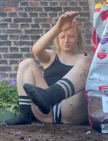 Full leaked Aline dessine private photo