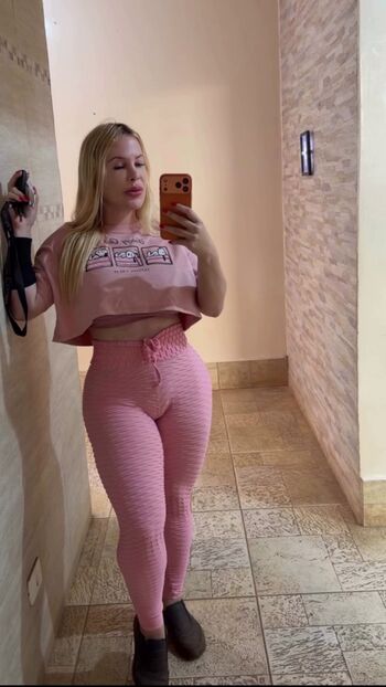 Full leaked Aline fuchter ouriques private photo