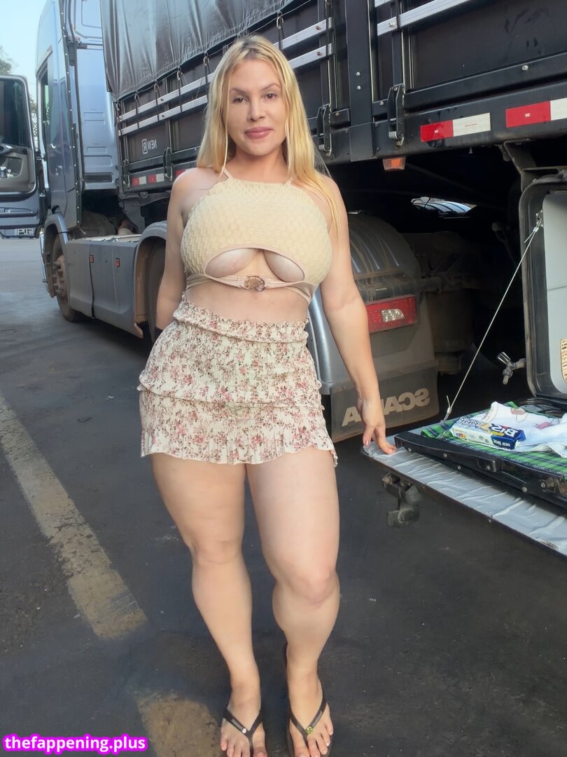 Aline FÜtcher Ouriques