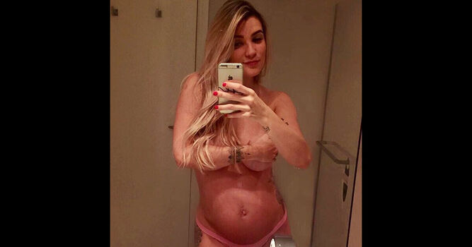 Full leaked Aline gotschalg private photo