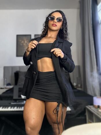 Full leaked Aline meyer private photo