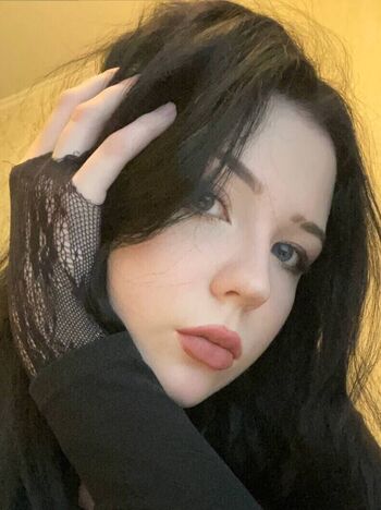 Full leaked Alinkameow private photo