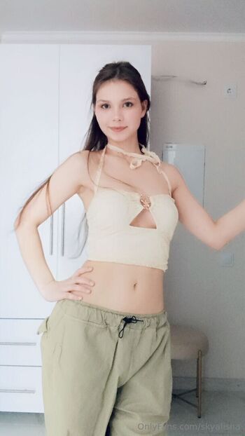 Full leaked Alisha sky page private onlyfans photo