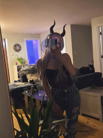 Full leaked Alisonator private onlyfans photo