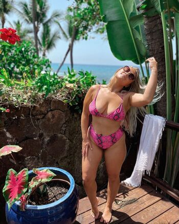 Full leaked Alix traeger private onlyfans photo