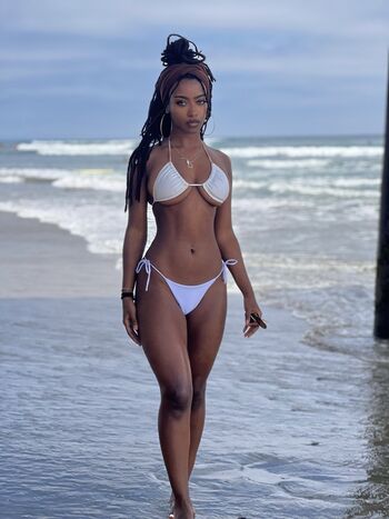 Full leaked Aliya will private onlyfans photo