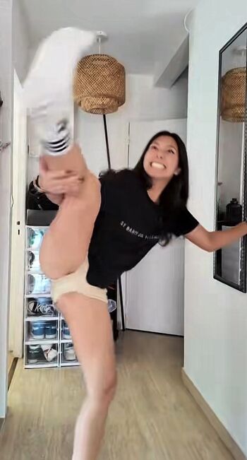 Full leaked Alizee yt private photo