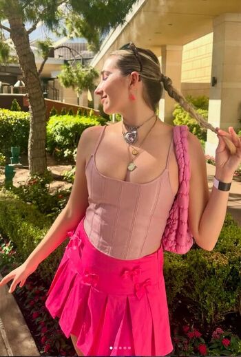 Full leaked Allegra miles private onlyfans photo