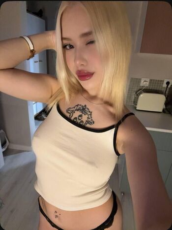 Full leaked Allegraschroeter private photo